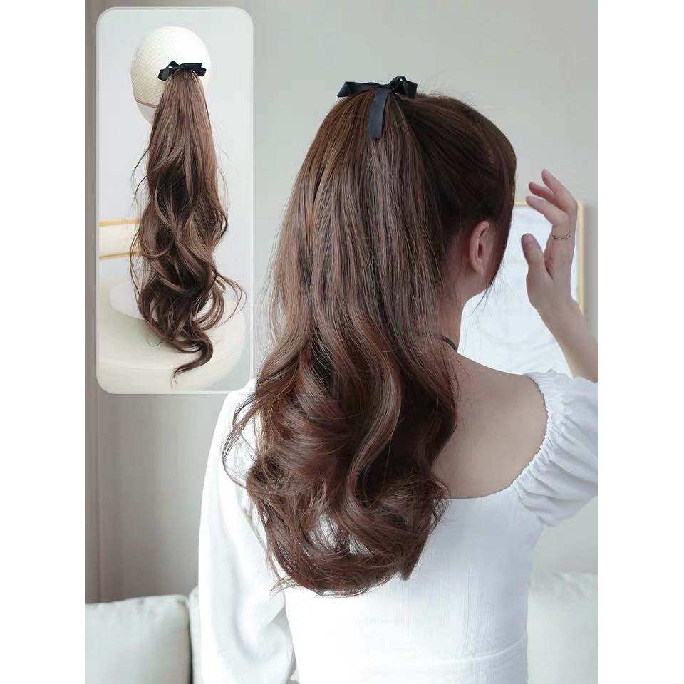 Nên chọn loại chất liệu tóc giả phù hợp để bảo vệ tóc và da đầu (Nguồn: Sưu tầm)